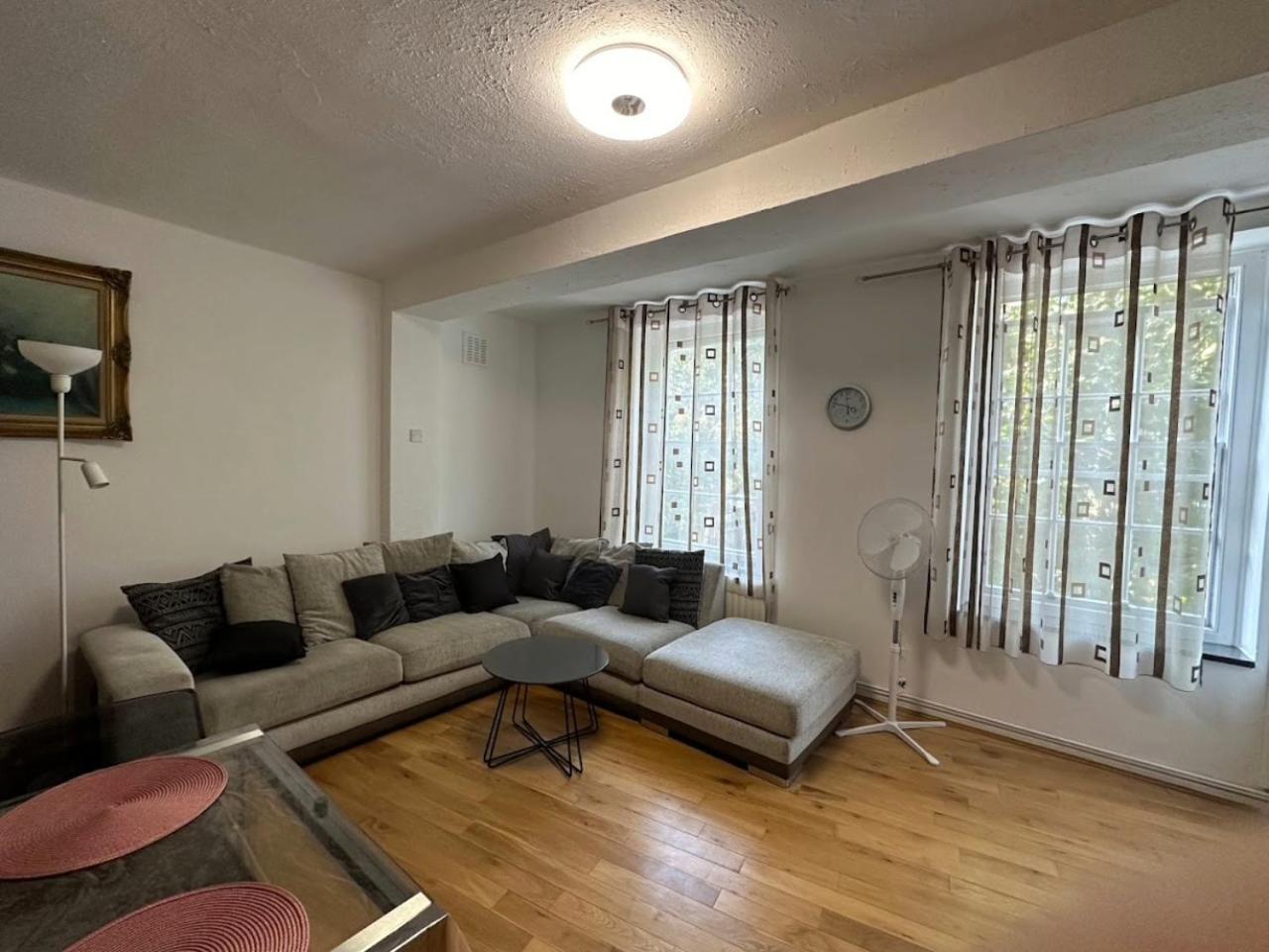 Quiet Location In London, Close To Paddington, Regent Park, Lord's Cricket, Late Check-in Apartment London