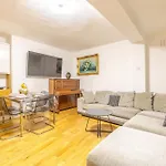 Quiet Location In Central London, Close To Paddington, Regent Park, Lord\'S Cricket, Late Check-In