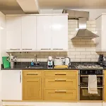 Quiet Location In Central London, Close To Paddington, Regent Park, Lord\'S Cricket, Late Check-In