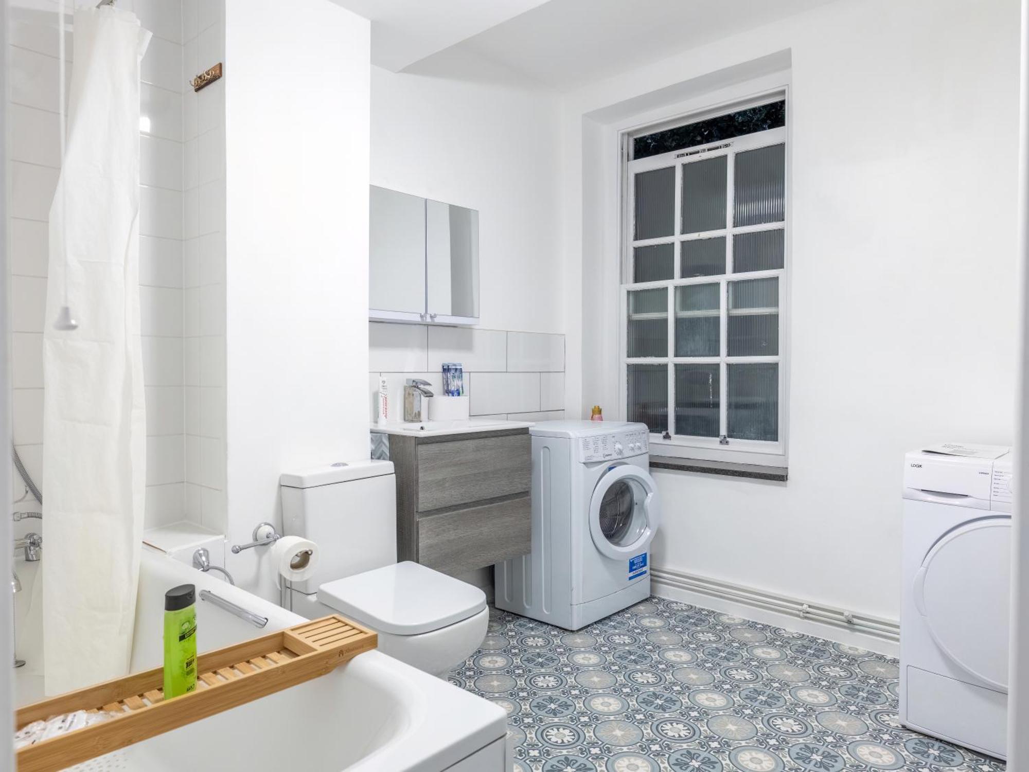 Quiet Location In London, Close To Paddington, Regent Park, Lord's Cricket, Late Check-in Londra